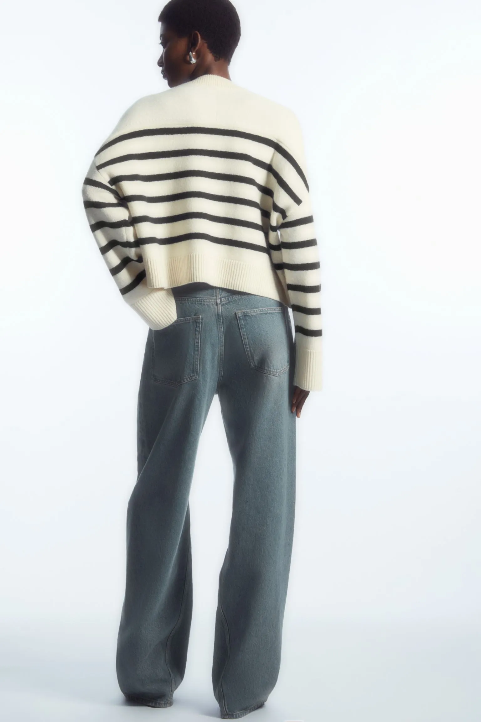 Cardigan wool COS Wool Cardneck, cream/black