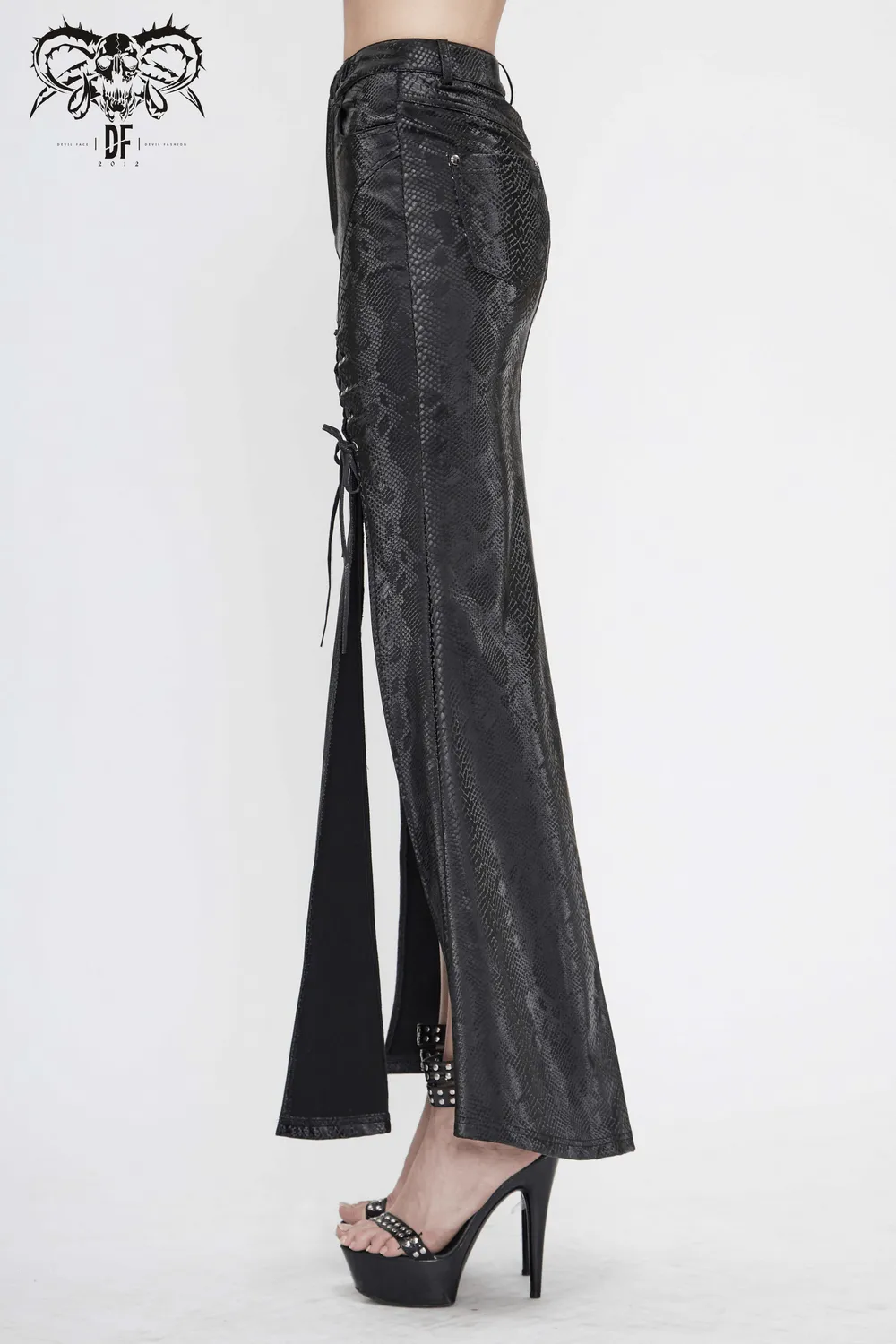 CLEARANCE / Sexy Women's Black Long Skirt with lace-up - US